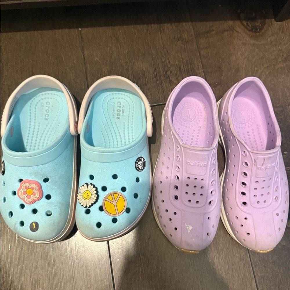 bundle of girls Crocs and Natives